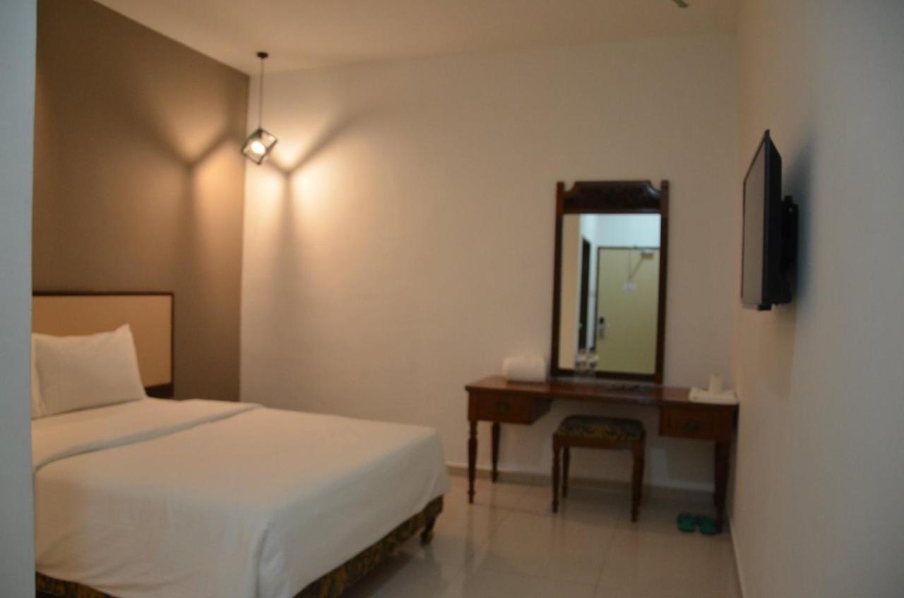 Senrose Hotel Kuantan Esterno foto
