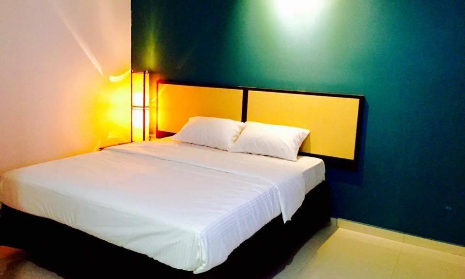 Senrose Hotel Kuantan Esterno foto