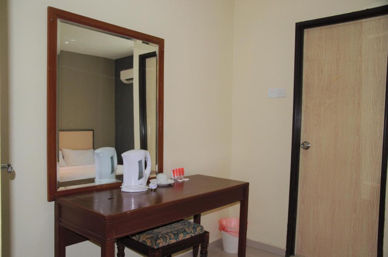 Senrose Hotel Kuantan Esterno foto