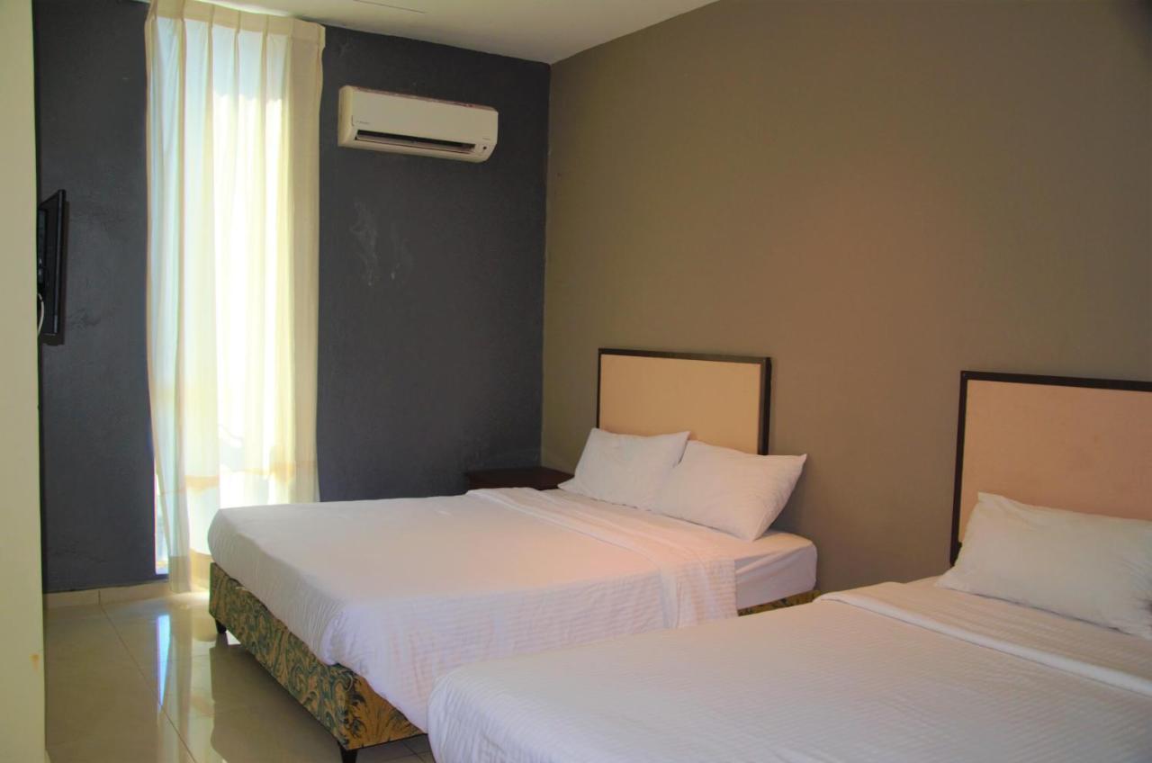 Senrose Hotel Kuantan Esterno foto