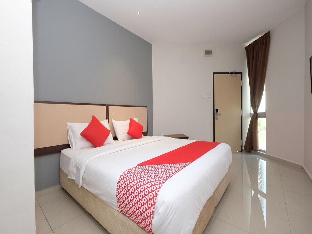 Senrose Hotel Kuantan Esterno foto
