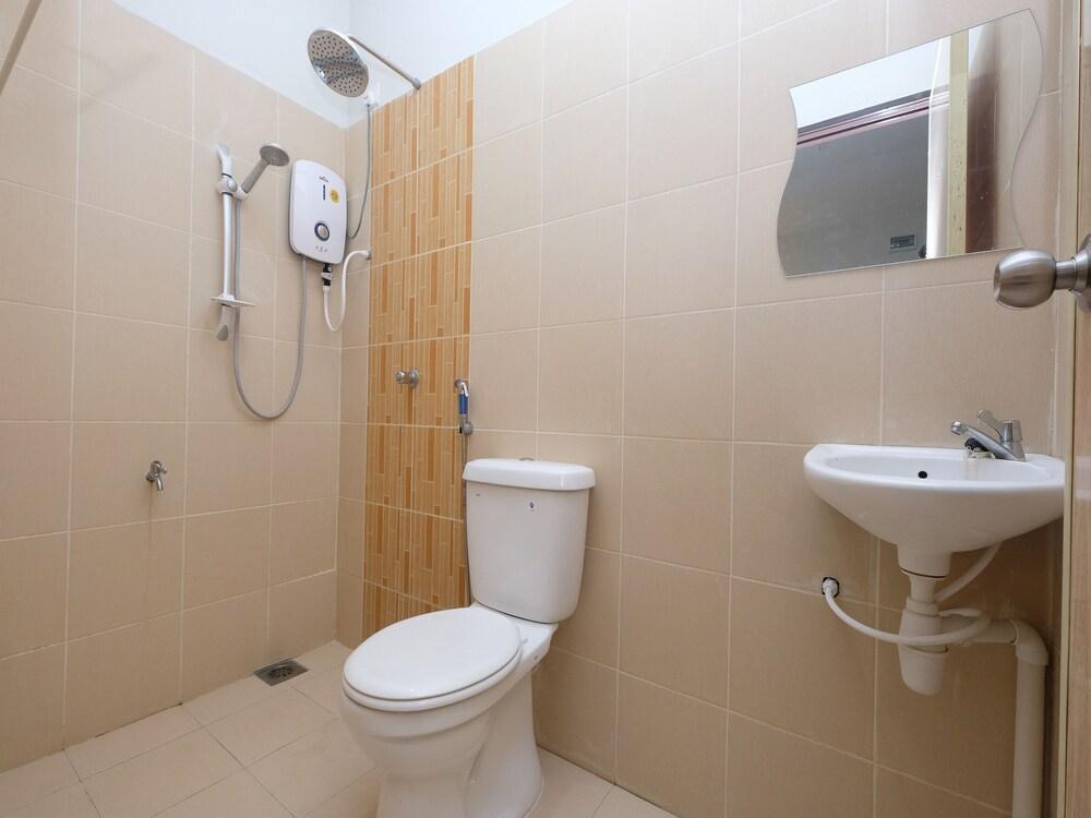 Senrose Hotel Kuantan Esterno foto