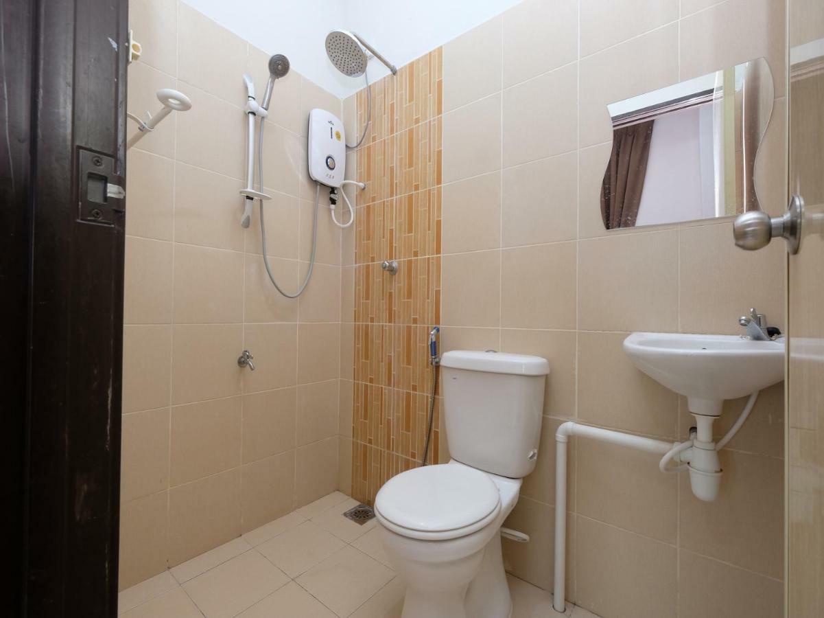 Senrose Hotel Kuantan Esterno foto